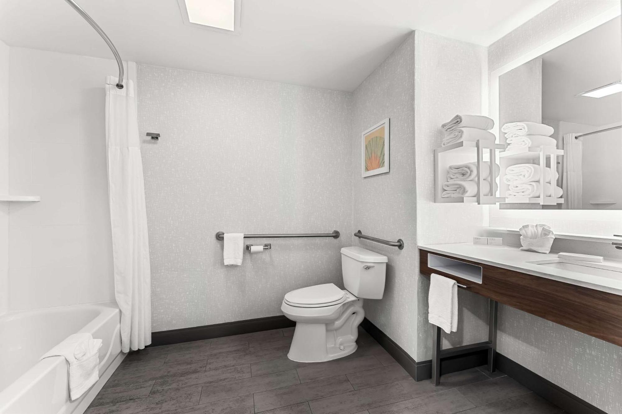 Hampton Inn Stroudsburg Poconos Екстериор снимка